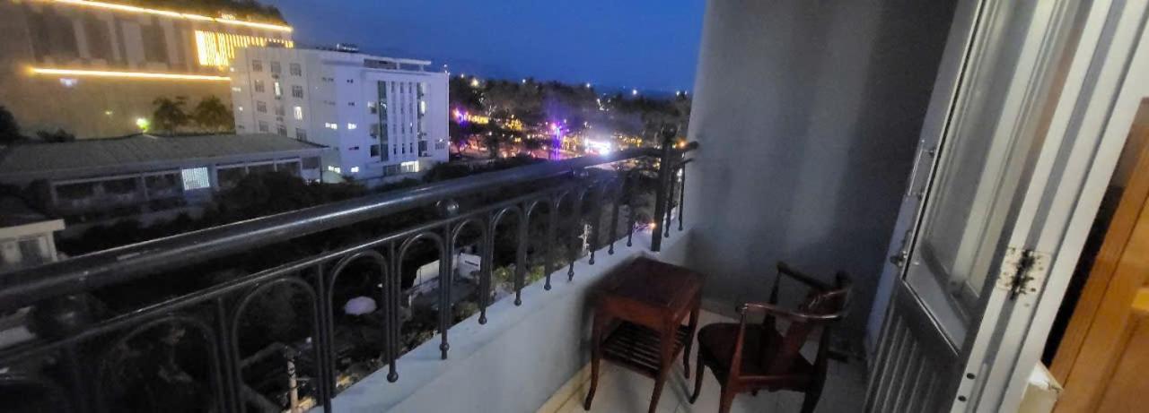 Hotel Tue Tinh Nha Trang Exterior foto